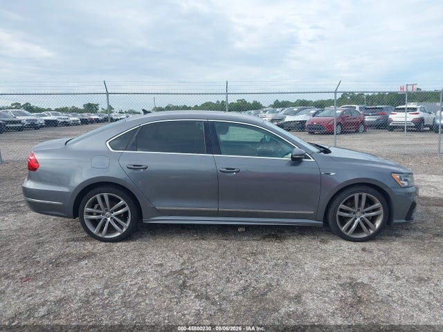Продаж на аукціоні авто 2017 Volkswagen Passat 1.8t R-line, vin: 1VWDT7A34HC050451, номер лоту: 45800230