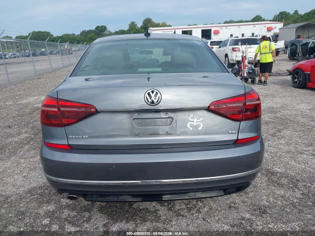 Продаж на аукціоні авто 2017 Volkswagen Passat 1.8t R-line, vin: 1VWDT7A34HC050451, номер лоту: 45800230
