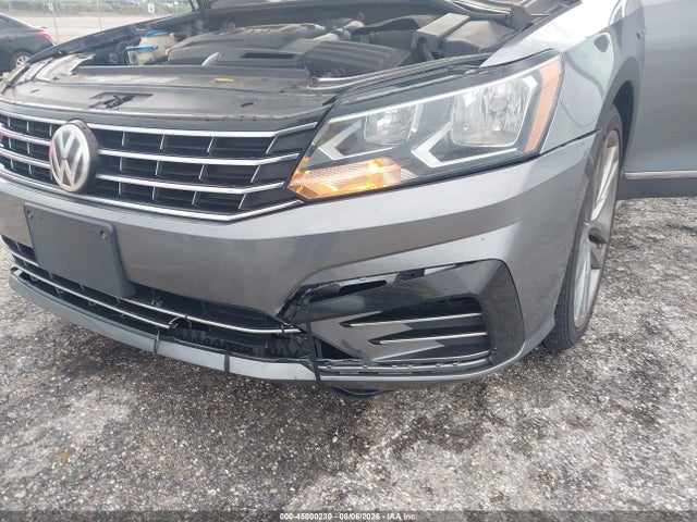 Продаж на аукціоні авто 2017 Volkswagen Passat 1.8t R-line, vin: 1VWDT7A34HC050451, номер лоту: 45800230