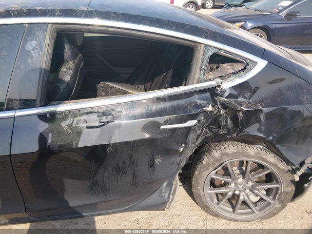 Продажа на аукционе авто 2018 Tesla Model 3 Long Range/performance, vin: 5YJ3E1EB0JF181991, номер лота: 45800256