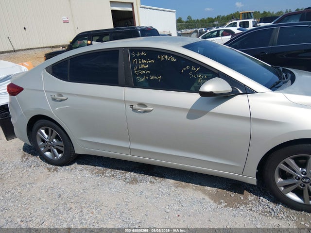 KMHD84LF5HU404686 Hyundai ELANTRA SE