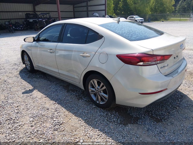 KMHD84LF5HU404686 Hyundai ELANTRA SE