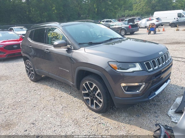 45800334 :رقم المزاد ، 3C4NJDCB6JT315400 vin ، 2018 Jeep Compass Limited 4x4 مزاد بيع