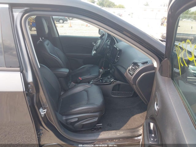 45800334 :رقم المزاد ، 3C4NJDCB6JT315400 vin ، 2018 Jeep Compass Limited 4x4 مزاد بيع