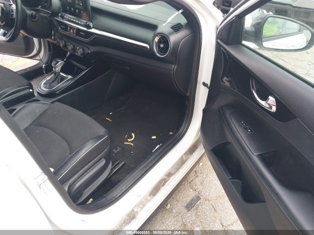 45800353 :رقم المزاد ، 3KPF34AD8ME290270 vin ، 2021 Kia Forte Gt-line مزاد بيع
