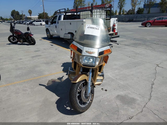 45800365 :رقم المزاد ، 1HFSC146XFA118036 vin ، 1985 Honda Gl1200 L مزاد بيع