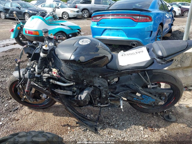 Yamaha YZFR6 2015 JYARJ16E7FA034058 Image 12