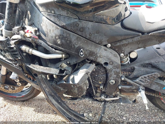 Yamaha YZFR6 2015 JYARJ16E7FA034058 Image 9