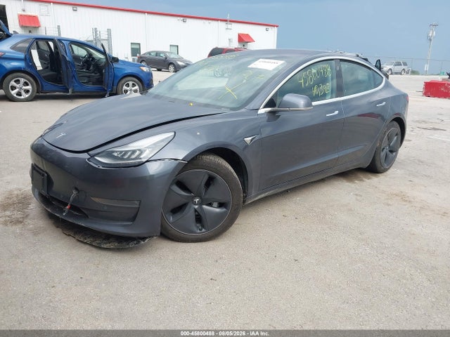 45800488 :رقم المزاد ، 5YJ3E1EB0KF205630 vin ، 2019 Tesla Model 3 Long Range/performance مزاد بيع