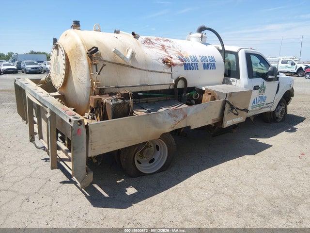 Ford F-550 Chassis Xl 2019 1FDUF5HT2KEF21038 Image 4