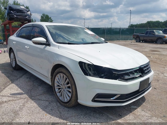2017 Volkswagen Passat 1.8t Se მანქანა იყიდება აუქციონზე, vin: 1VWBT7A32HC063982, აუქციონის ნომერი: 45800694