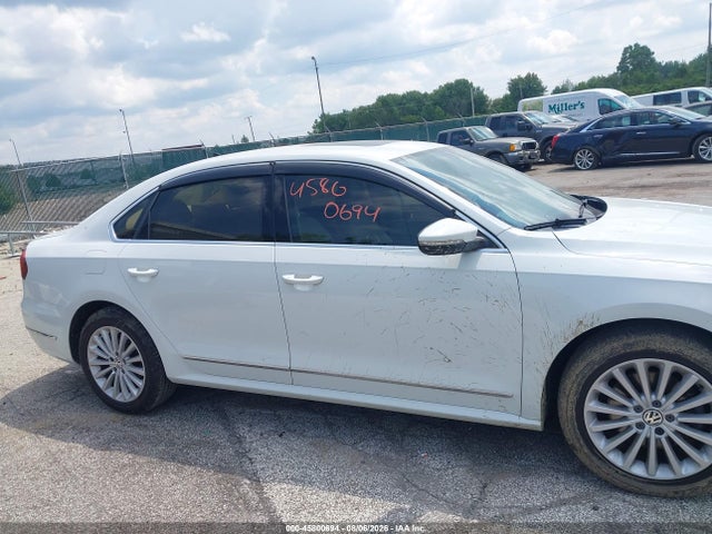 2017 Volkswagen Passat 1.8t Se მანქანა იყიდება აუქციონზე, vin: 1VWBT7A32HC063982, აუქციონის ნომერი: 45800694