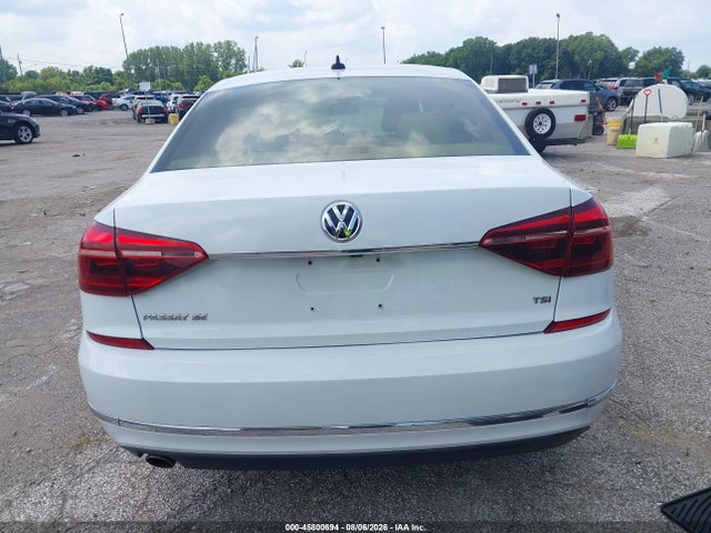 2017 Volkswagen Passat 1.8t Se მანქანა იყიდება აუქციონზე, vin: 1VWBT7A32HC063982, აუქციონის ნომერი: 45800694