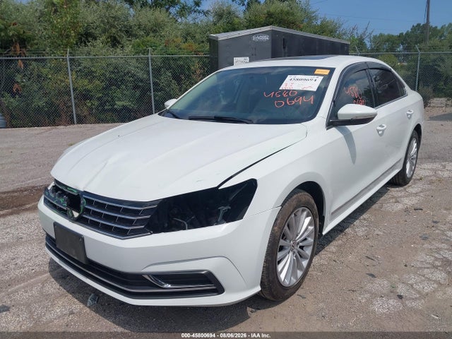 2017 Volkswagen Passat 1.8t Se მანქანა იყიდება აუქციონზე, vin: 1VWBT7A32HC063982, აუქციონის ნომერი: 45800694