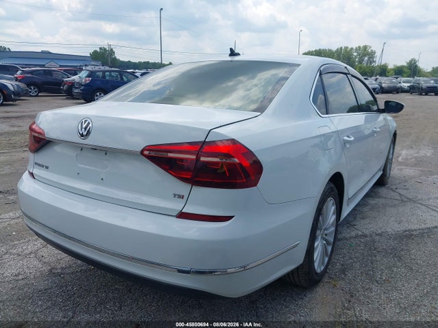 2017 Volkswagen Passat 1.8t Se მანქანა იყიდება აუქციონზე, vin: 1VWBT7A32HC063982, აუქციონის ნომერი: 45800694
