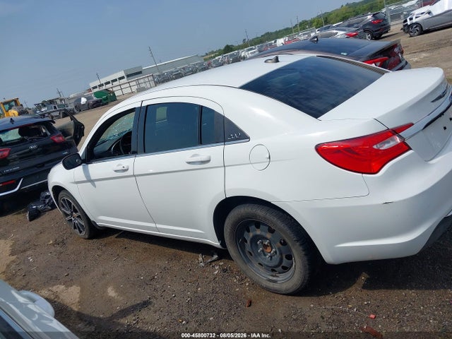 Aukcja sprzedaży 2014 Chrysler 200 Lx, vin: 1C3CCBAB1EN194746, numer aukcji: 45800732