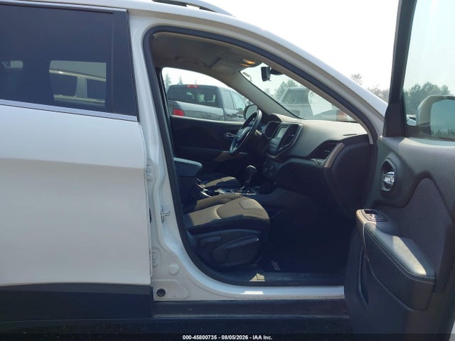 Продажа на аукционе авто 2018 Jeep Cherokee Latitude 4x4, vin: 1C4PJMCB7JD528595, номер лота: 45800735