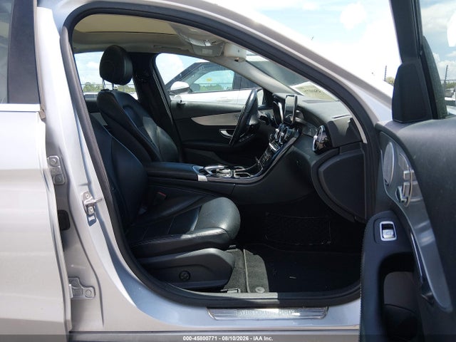 45800771 :رقم المزاد ، 55SWF4JB6GU171779 vin ، 2016 Mercedes-benz C 300 مزاد بيع