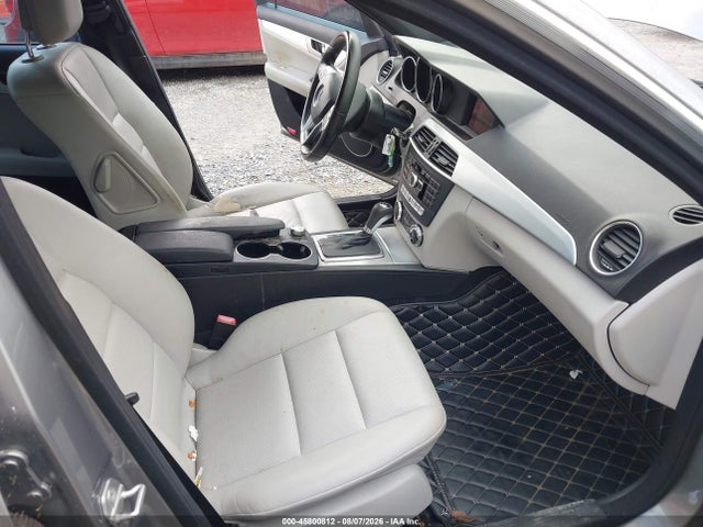 45800812 :رقم المزاد ، WDDGF4HB4DA829685 vin ، 2013 Mercedes-benz C 250 Sport مزاد بيع