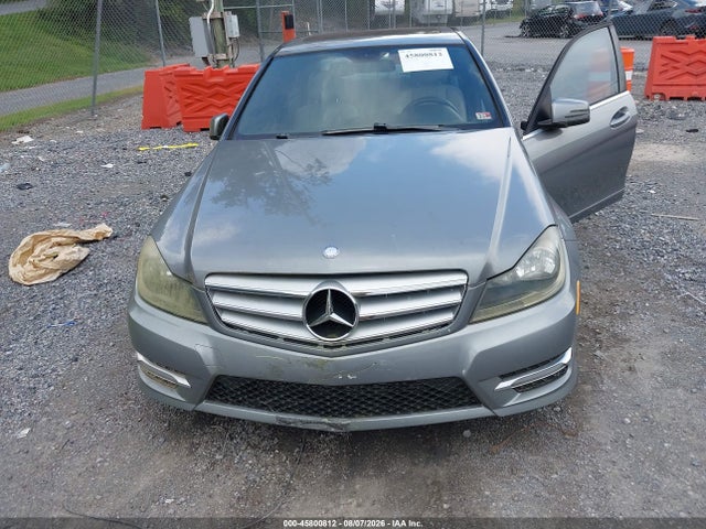 45800812 :رقم المزاد ، WDDGF4HB4DA829685 vin ، 2013 Mercedes-benz C 250 Sport مزاد بيع