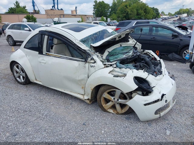 Продаж на аукціоні авто 2008 Volkswagen New Beetle Black Tie Edition/triple White, vin: 3VWFW31C78M517336, номер лоту: 45800823