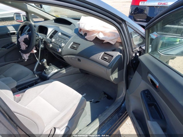 Продажа на аукционе авто 2009 Honda Civic Lx, vin: 19XFA15599E019801, номер лота: 45800829