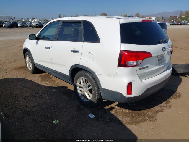 KIA SORENTO LX 2014 5XYKT4A62EG426106 Image 3