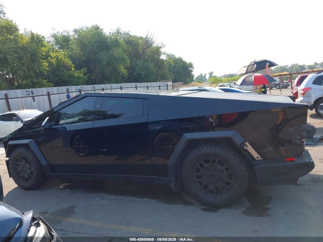 Tesla Cybertruck 2024 7G2CEHED1RA035941 Image 14