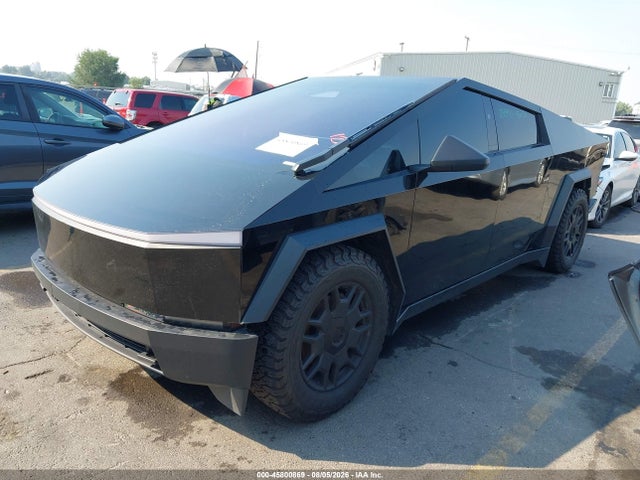 Tesla Cybertruck 2024 7G2CEHED1RA035941 Image 2