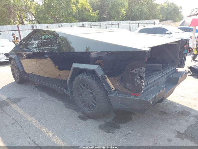 Tesla Cybertruck 2024 7G2CEHED1RA035941 Image 3