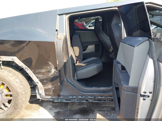 Tesla Cybertruck 2024 7G2CEHED1RA035941 Image 8