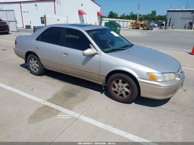 2001 Toyota Camry Le მანქანა იყიდება აუქციონზე, vin: 4T1BG22KX1U099771, აუქციონის ნომერი: 45800874