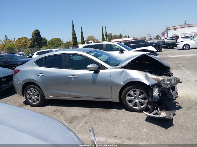 Продаж на аукціоні авто 2016 Mazda Mazda3 I Sport, vin: JM1BM1T76G1355772, номер лоту: 45800937