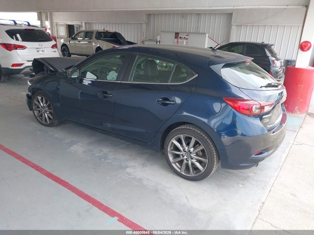 2018 Mazda Mazda3 Touring მანქანა იყიდება აუქციონზე, vin: 3MZBN1L38JM250443, აუქციონის ნომერი: 45800945