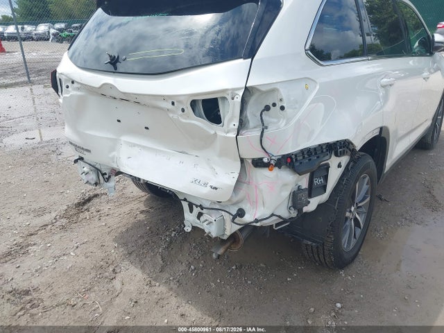Продажа на аукционе авто 2019 Toyota Highlander Xle, vin: 5TDJZRFH3KS617274, номер лота: 45800961