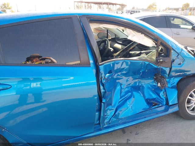 JTDKAMFU1N3155332 Toyota Prius L