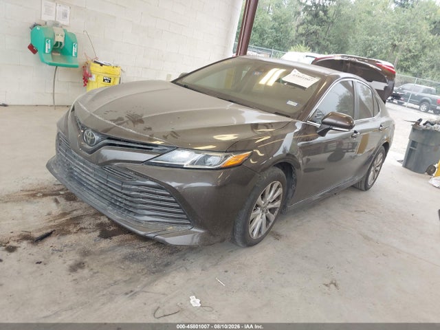 Toyota CAMRY LE 2018 JTNB11HK4J3046007 Image 2