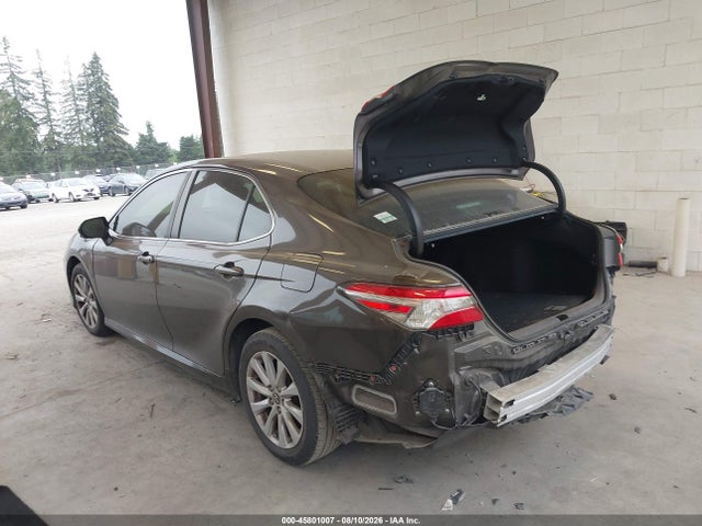 Toyota CAMRY LE 2018 JTNB11HK4J3046007 Image 3