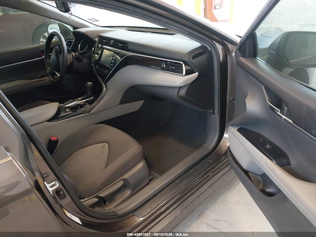 Toyota CAMRY LE 2018 JTNB11HK4J3046007 Image 5