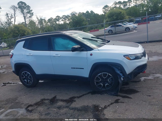2025 Jeep Compass Trailhawk 4x4 მანქანა იყიდება აუქციონზე, vin: 3C4NJDDN3ST532669, აუქციონის ნომერი: 45801050