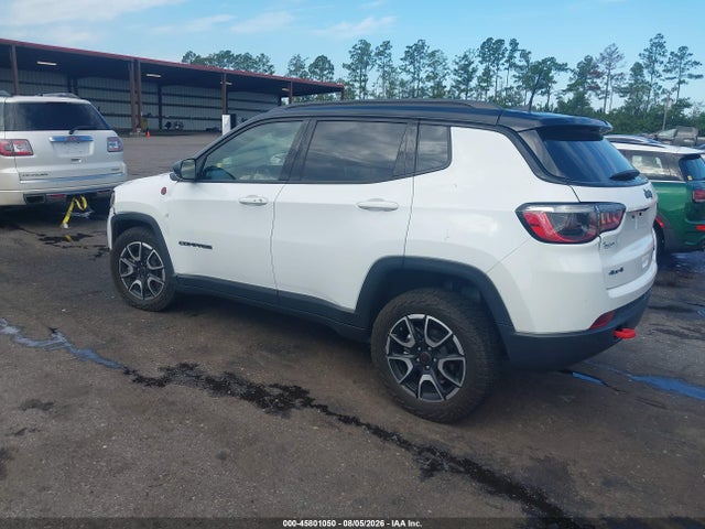 2025 Jeep Compass Trailhawk 4x4 მანქანა იყიდება აუქციონზე, vin: 3C4NJDDN3ST532669, აუქციონის ნომერი: 45801050