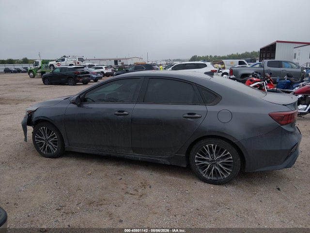 2022 Kia Forte Gt-line მანქანა იყიდება აუქციონზე, vin: 3KPF54AD6NE489961, აუქციონის ნომერი: 45801142