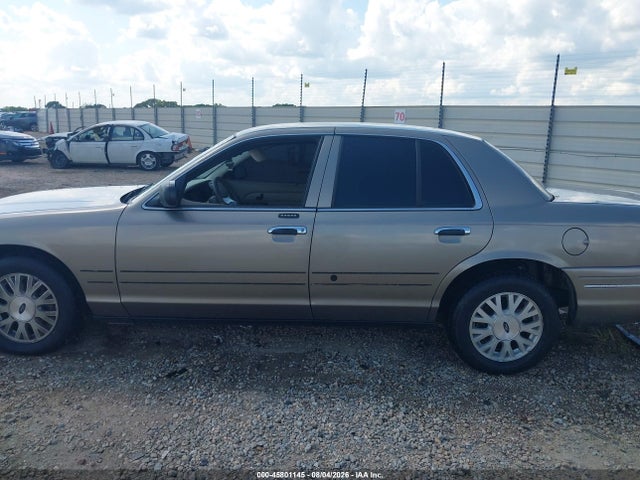 2005 Ford Crown Victoria Lx/lx Sport მანქანა იყიდება აუქციონზე, vin: 2FAFP74W05X159032, აუქციონის ნომერი: 45801145