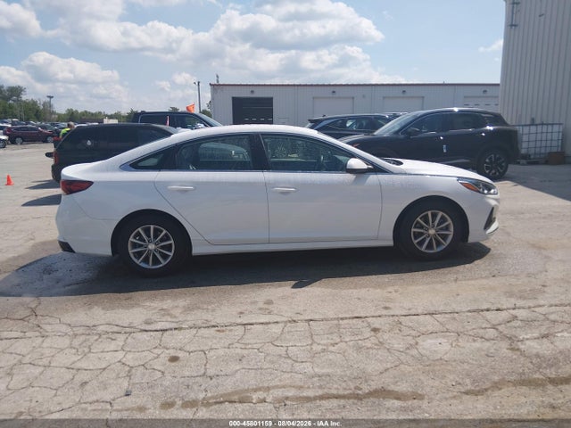 Продажа на аукционе авто 2018 Hyundai Sonata Eco, vin: 5NPE24AA4JH701109, номер лота: 45801159