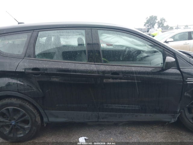 Продажа на аукционе авто 2019 Ford Escape S, vin: 1FMCU0F77KUB96645, номер лота: 45801163