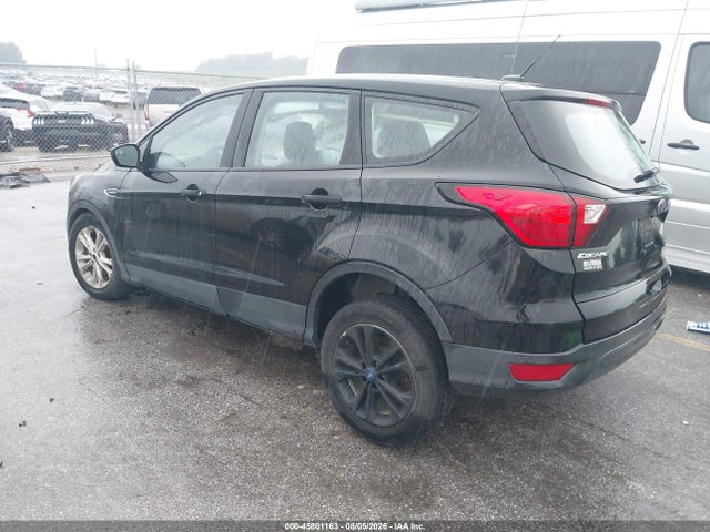 Продажа на аукционе авто 2019 Ford Escape S, vin: 1FMCU0F77KUB96645, номер лота: 45801163