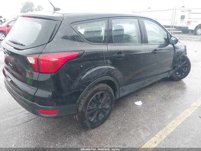Продажа на аукционе авто 2019 Ford Escape S, vin: 1FMCU0F77KUB96645, номер лота: 45801163