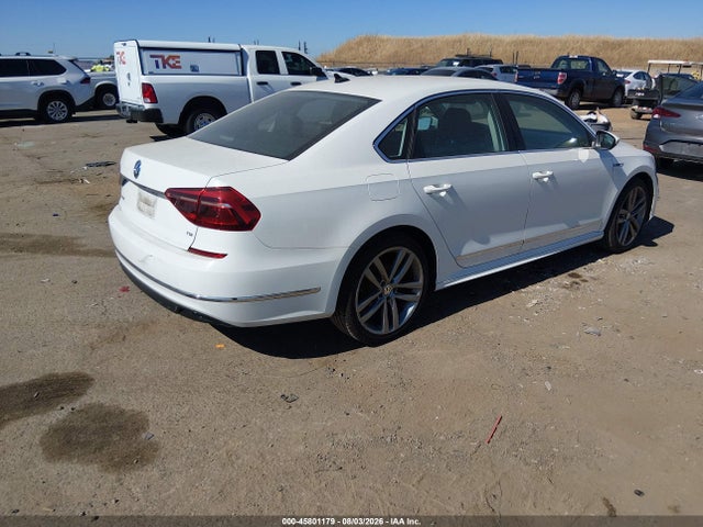 1VWDT7A33HC056824 Volkswagen Passat 1.8t R-line