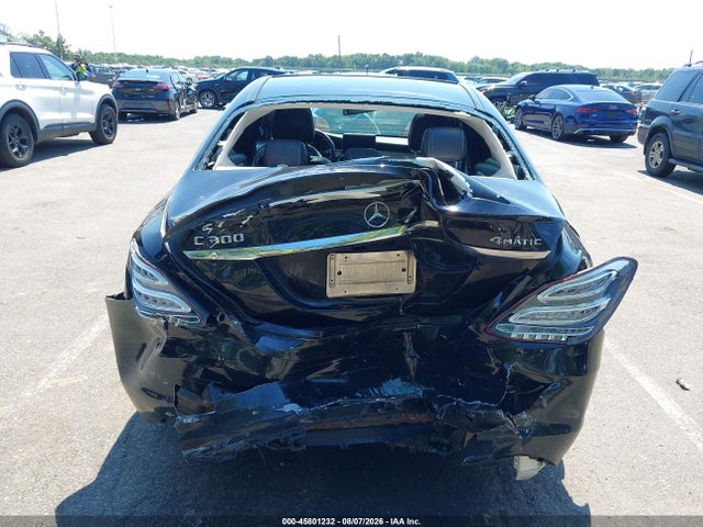 45801232 :رقم المزاد ، 55SWF4KB2FU032486 vin ، 2015 Mercedes-benz C 300 4matic مزاد بيع