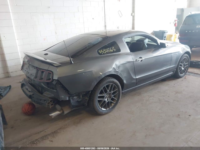 Продажа на аукционе авто 2013 Ford Mustang V6 Premium, vin: 1ZVBP8AM0D5225092, номер лота: 45801263